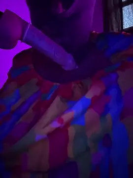 Snapshot of lebizuteur978 chatting on 11.15.25 lebizuteur978 online show from 11.15.25