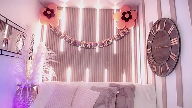 Aniie Doll online show from 10.11.25