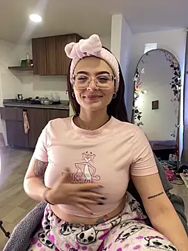 Valery hilthon online show from 04.19.26