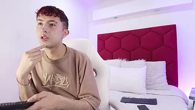 Snapshot of Noah_Xitruxx chatting on 11.20.25 Noah Xitruxx online show from 11.20.25