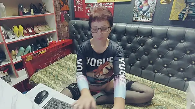 Snapshot of Lily4yourfun chatting on 11.14.25 Lily4yourfun online show from 11.14.25