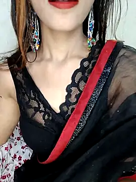 Snapshot of xpihu chatting on 10.25.25 xpihu online show from 10.25.25