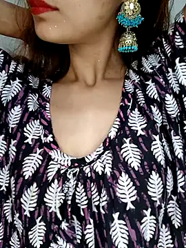 Snapshot of xpihu chatting on 11.03.25 xpihu online show from 11.03.25