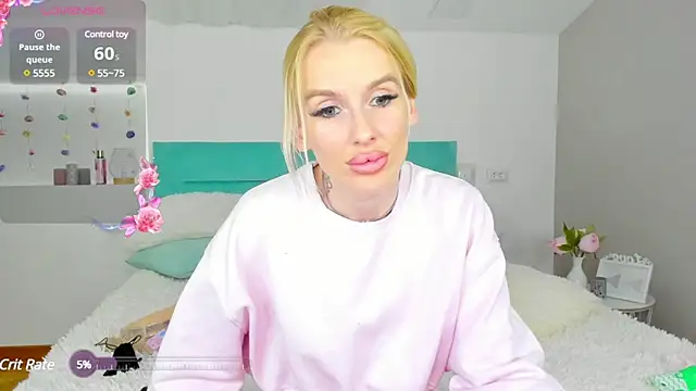 Snapshot of Lana_kitty__ chatting on 01.02.25 Lana kitty online show from 01.02.25