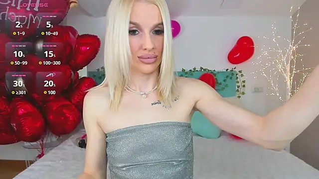 Snapshot of Lana_kitty__ chatting on 02.14.25 Lana kitty online show from 02.14.25