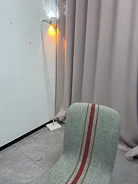 Snapshot of Selenaaaaa- chatting on 02.22.25 Selenaaaaa- online show from 02.22.25