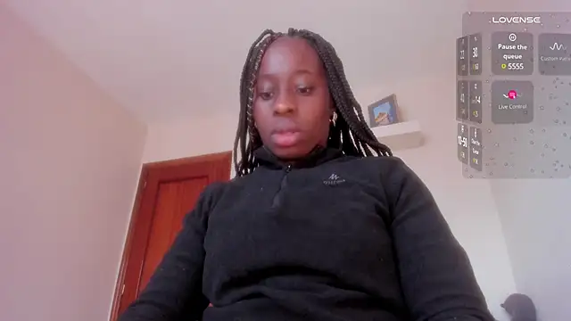 Snapshot of aafricaa chatting on 03.18.25 aafricaa online show from 03.18.25