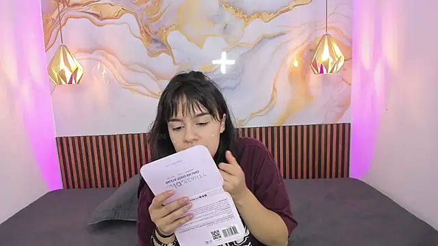 MelissaGilll online show from 10.15.25