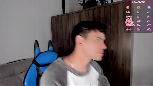 Snapshot of joe_jhon chatting on 02.23.25 joe jhon online show from 02.23.25