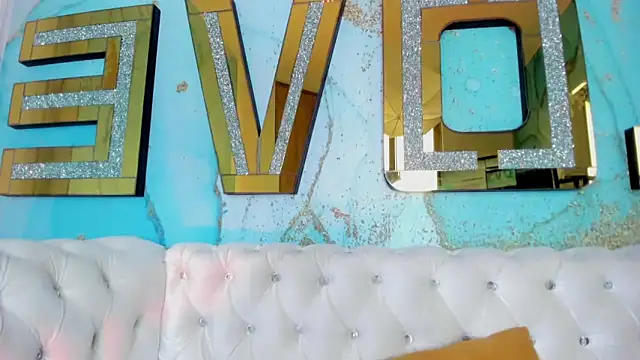 pola adams  online show from 03.11.25