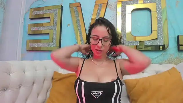 pola adams  online show from 03.21.25