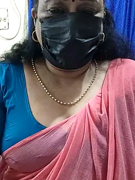 Snapshot of rekha_naier chatting on 10.06.25 rekha naier online show from 10.06.25