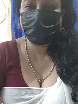 Snapshot of rekha_naier chatting on 10.14.25 rekha naier online show from 10.14.25