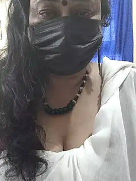 Snapshot of rekha_naier chatting on 10.24.25 rekha naier online show from 10.24.25