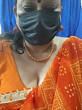 Snapshot of rekha_naier chatting on 10.25.25 rekha naier online show from 10.25.25