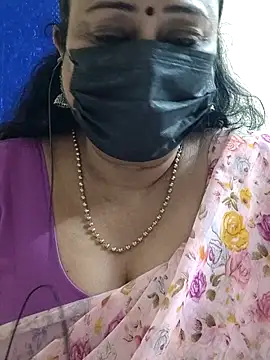 Snapshot of rekha_naier chatting on 11.15.25 rekha naier online show from 11.15.25