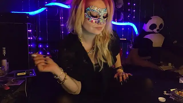 Snapshot of anonymouszN chatting on 10.22.25 anonymouszN online show from 10.22.25