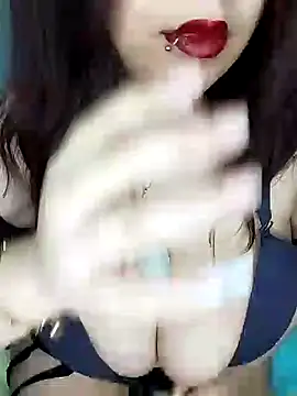 Snapshot of Farawla_elgmda chatting on 12.20.24 Farawla elgmda online show from 12.20.24