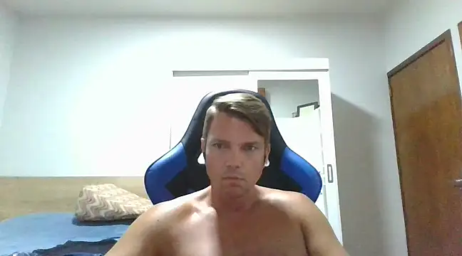 Snapshot of gauchoalto chatting on 02.14.25 gauchoalto online show from 02.14.25