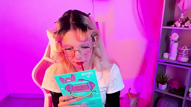 PamelamyDreamys online show from 03.20.25