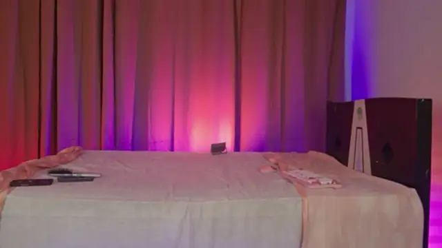 Snapshot of Little_maeve chatting on 11.09.25 Little maeve online show from 11.09.25