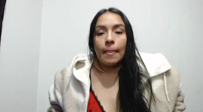 Snapshot of Alice_taylor1_ chatting on 01.17.25 Alice taylor1 online show from 01.17.25