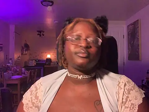 BigKittyRaven online show from 12.10.24