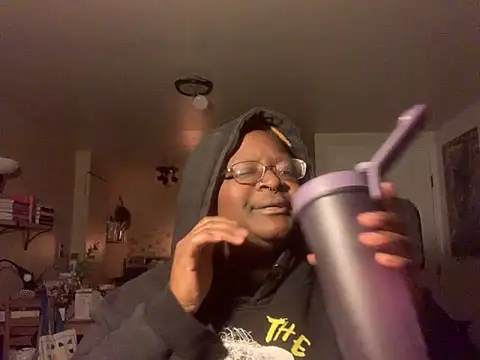 BigKittyRaven online show from 01.03.25