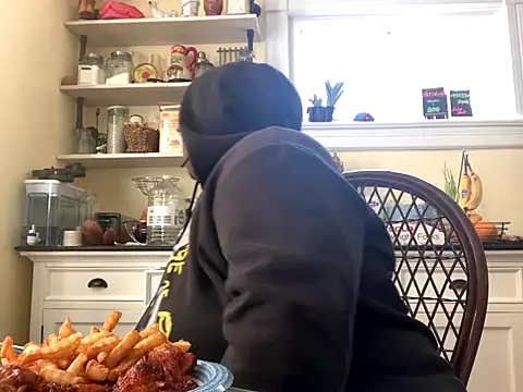 BigKittyRaven online show from 01.08.26