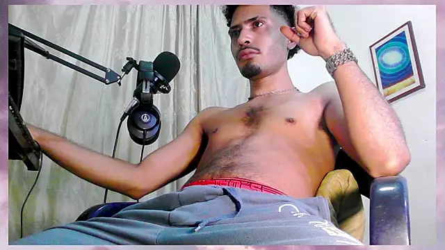 Snapshot of coleman160 chatting on 12.26.24 coleman160 online show from 12.26.24