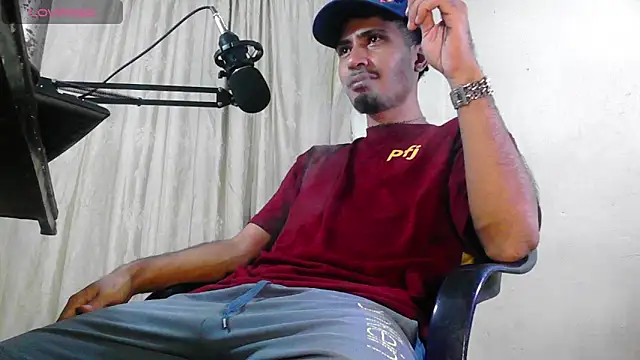 Snapshot of coleman160 chatting on 01.27.25 coleman160 online show from 01.27.25