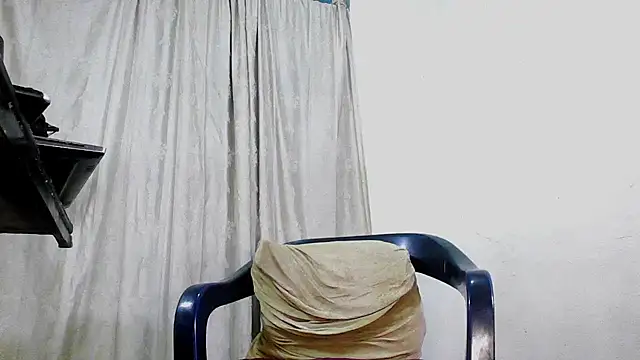 Snapshot of coleman160 chatting on 02.05.25 coleman160 online show from 02.05.25