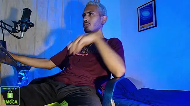 Snapshot of coleman160 chatting on 09.12.25 coleman160 online show from 09.12.25