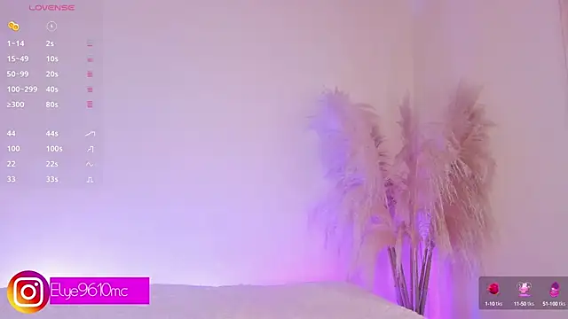 Snapshot of ellie_mcdonald chatting on 03.19.25 ellie mcdonald online show from 03.19.25