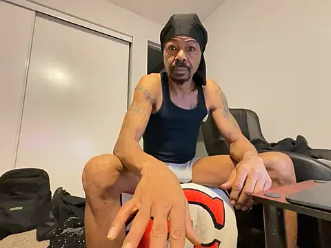 skarfosbabes69 online show from 12.29.24