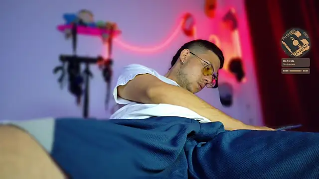 Nymphobuddies online show from 02.14.25