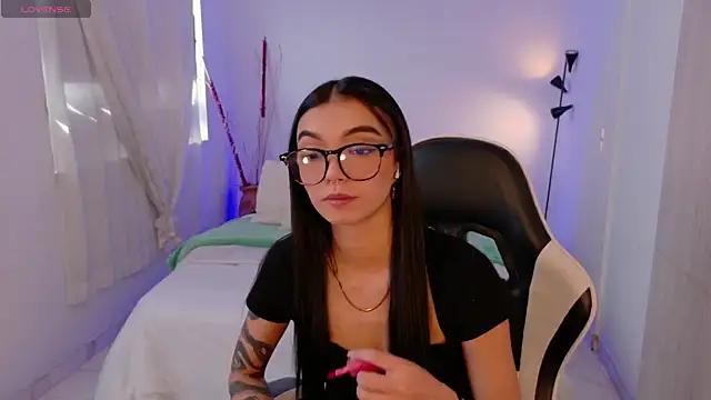 AnabelWolf online show from 01.06.26