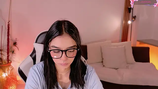 AnabelWolf online show from 03.27.26