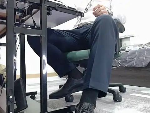 softlyS online show from 12.13.24