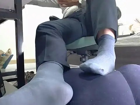 softlyS online show from 12.19.24