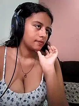 Snapshot of Babydol18_ chatting on 02.02.25 Babydol18 online show from 02.02.25