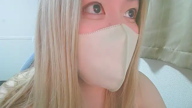 Snapshot of Remi_official chatting on 05.01.26 Remi official online show from 05.01.26