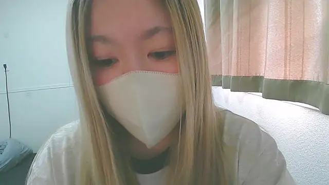 Snapshot of Remi_official chatting on 05.07.26 Remi official online show from 05.07.26
