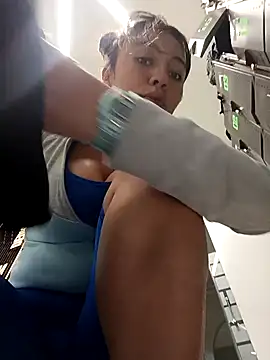 LIZ-06  online show from 02.06.25