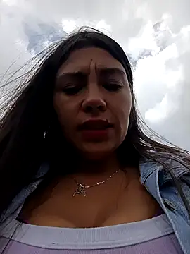 LIZ-06  online show from 02.15.25