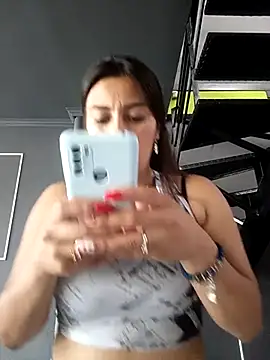 LIZ-06  online show from 03.05.25