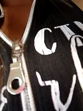 LIZ-06  online show from 03.19.25