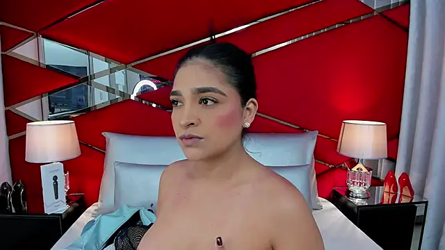 Snapshot of AdeleGray chatting on 01.13.25 AdeleGray online show from 01.13.25