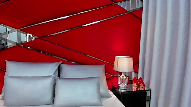 Snapshot of AdeleGray chatting on 01.13.25 AdeleGray online show from 01.13.25