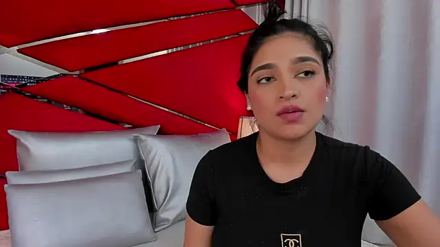 Snapshot of AdeleGray chatting on 02.03.25 AdeleGray online show from 02.03.25